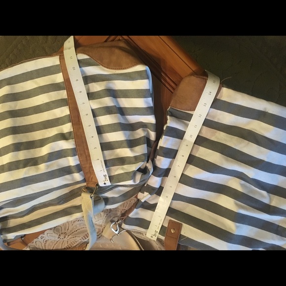 Summertime Crossbody and Weekender - Picture 8 of 8